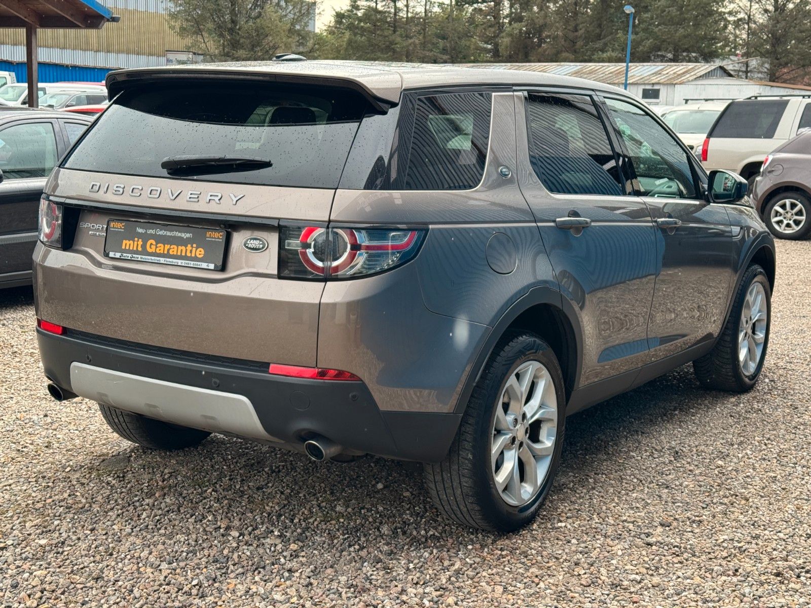 Fahrzeugabbildung Land Rover Discovery Sport HSE**7 SITZER**AHK**