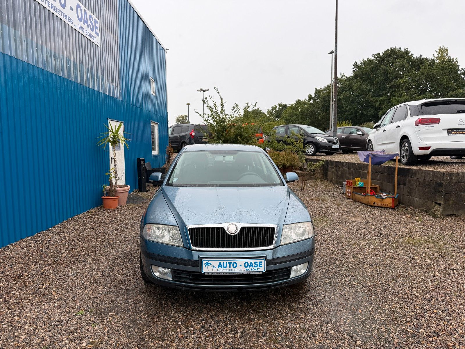 Fahrzeugabbildung SKODA Octavia Lim.**Ambiente**Klima**HU 03/28**