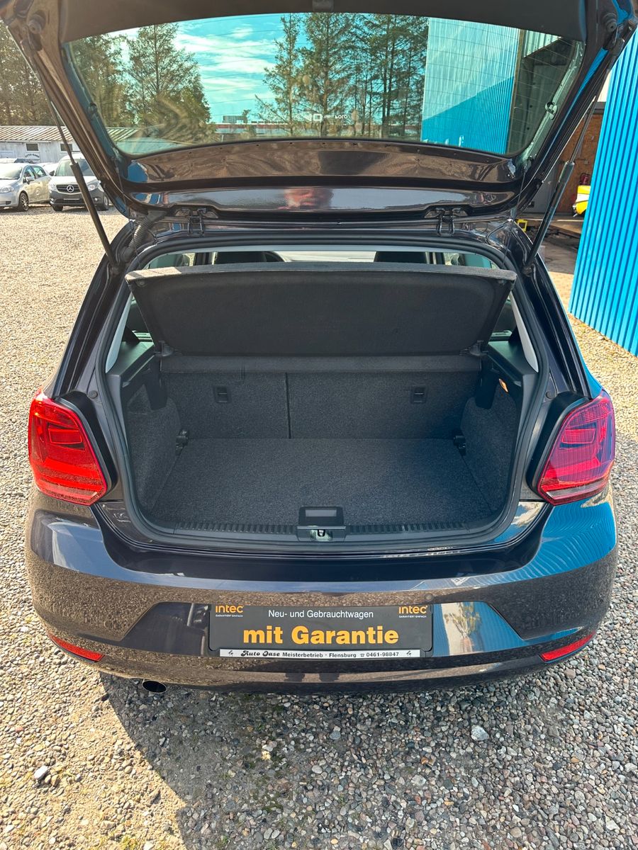 Fahrzeugabbildung Volkswagen Polo V Lounge**1.HAND**69 TKM**
