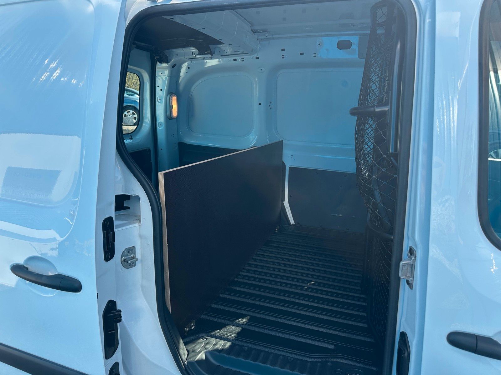 Fahrzeugabbildung Renault Kangoo Rapid Extra**87 TKM*2.Hand**