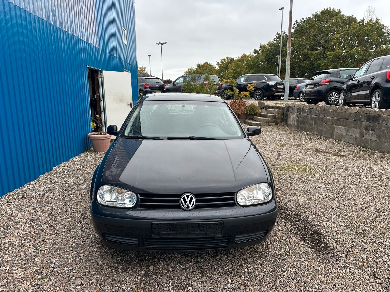 Fahrzeugabbildung Volkswagen Golf 1.6 Comfortline**Schiebedach*AHK*Klima**