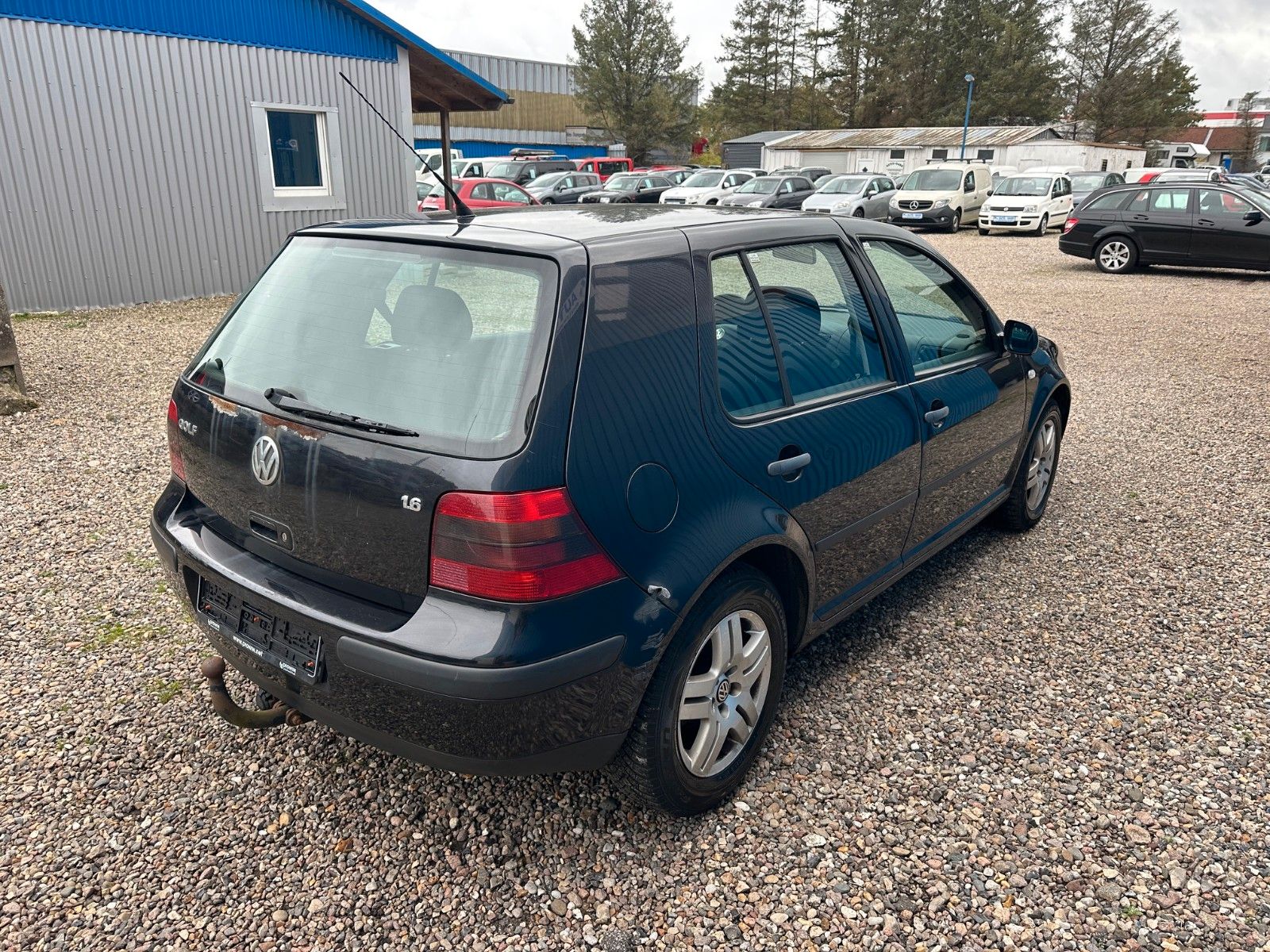 Fahrzeugabbildung Volkswagen Golf 1.6 Comfortline**Schiebedach*AHK*Klima**