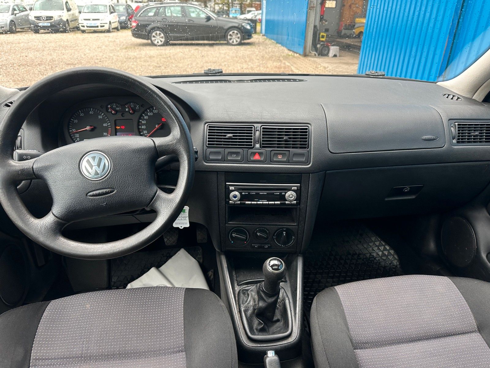 Fahrzeugabbildung Volkswagen Golf 1.6 Comfortline**Schiebedach*AHK*Klima**