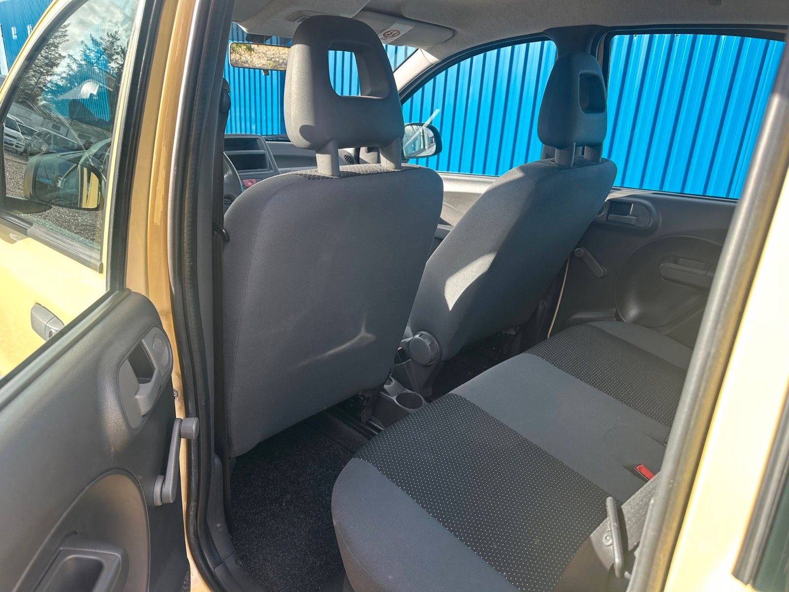 Fahrzeugabbildung Fiat Panda 1.1 8V Active**39 TKM*Allwetterreifen**