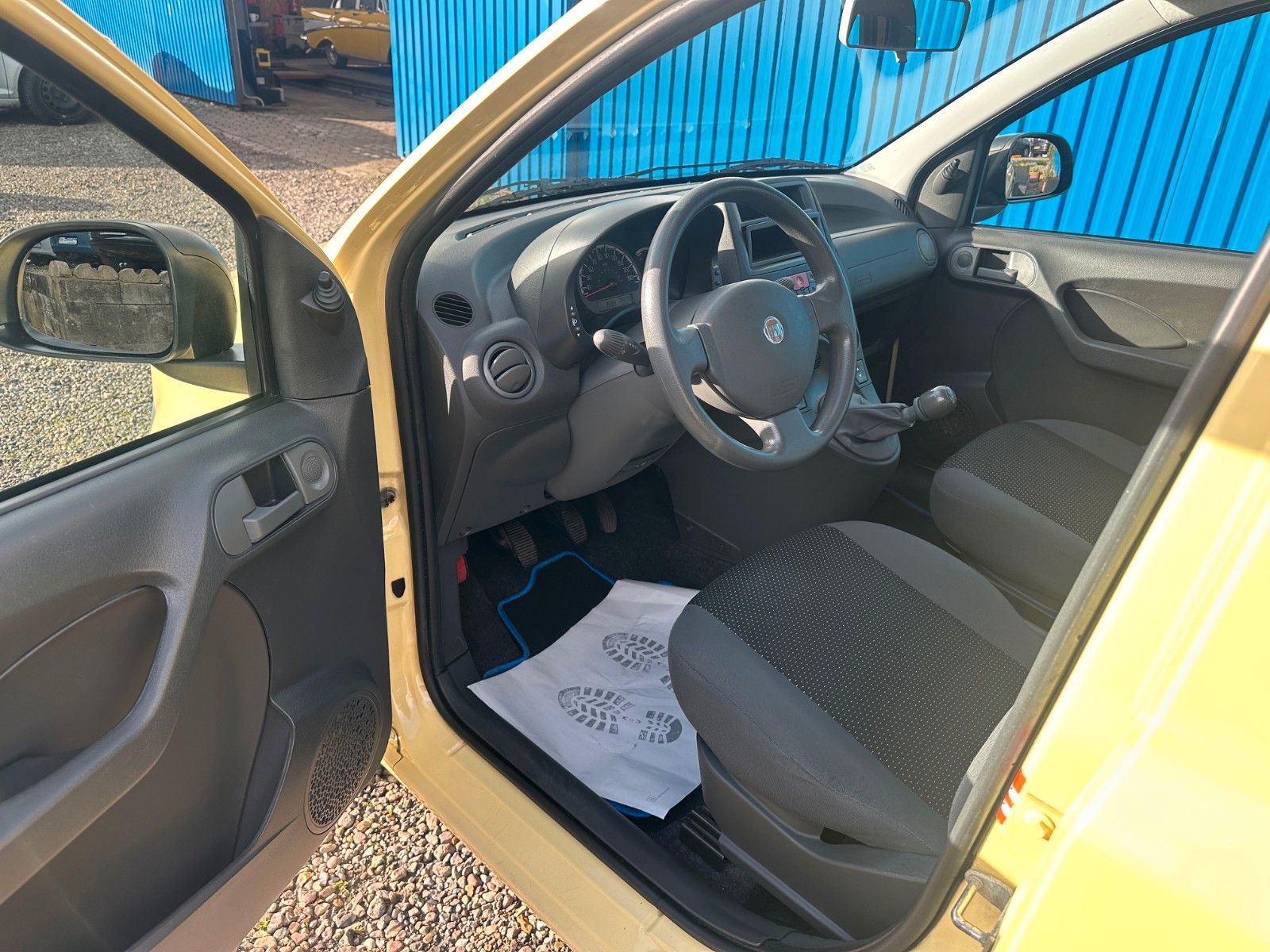 Fahrzeugabbildung Fiat Panda 1.1 8V Active**39 TKM*Allwetterreifen**