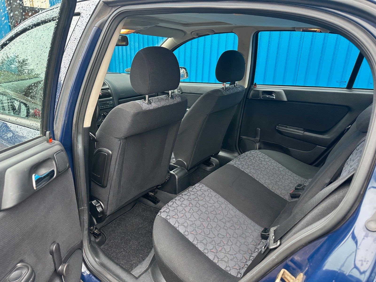 Fahrzeugabbildung Opel Astra 1.6 16V Comfort**Automatik*Schiebedach**