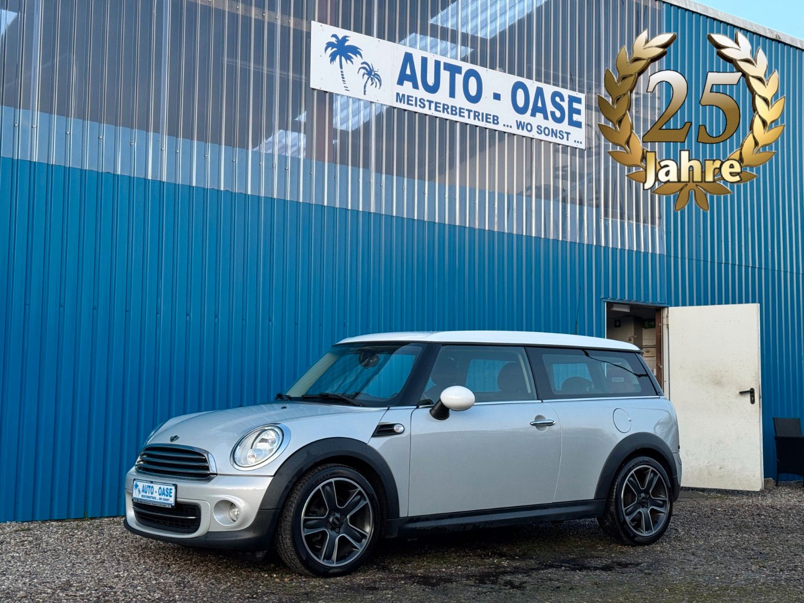 Fahrzeugabbildung MINI COOPER S Clubman**Cooper Soho**Klima**SHZ**Temp*