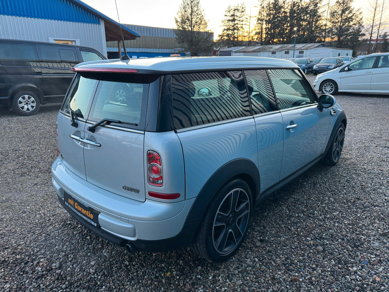 Fahrzeugabbildung MINI COOPER S Clubman**Cooper Soho**Klima**SHZ**Temp*