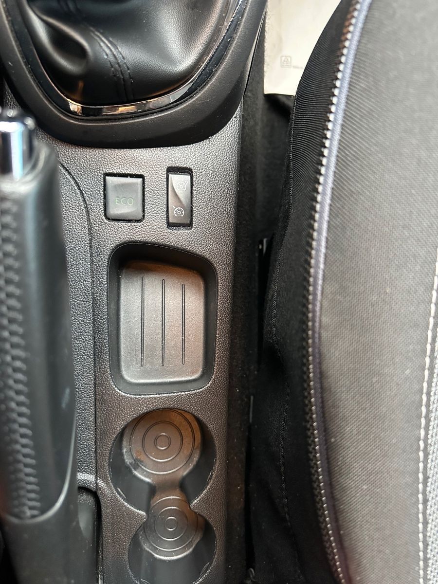 Fahrzeugabbildung Renault Captur**Intens**Temp**Kamera**Klima**