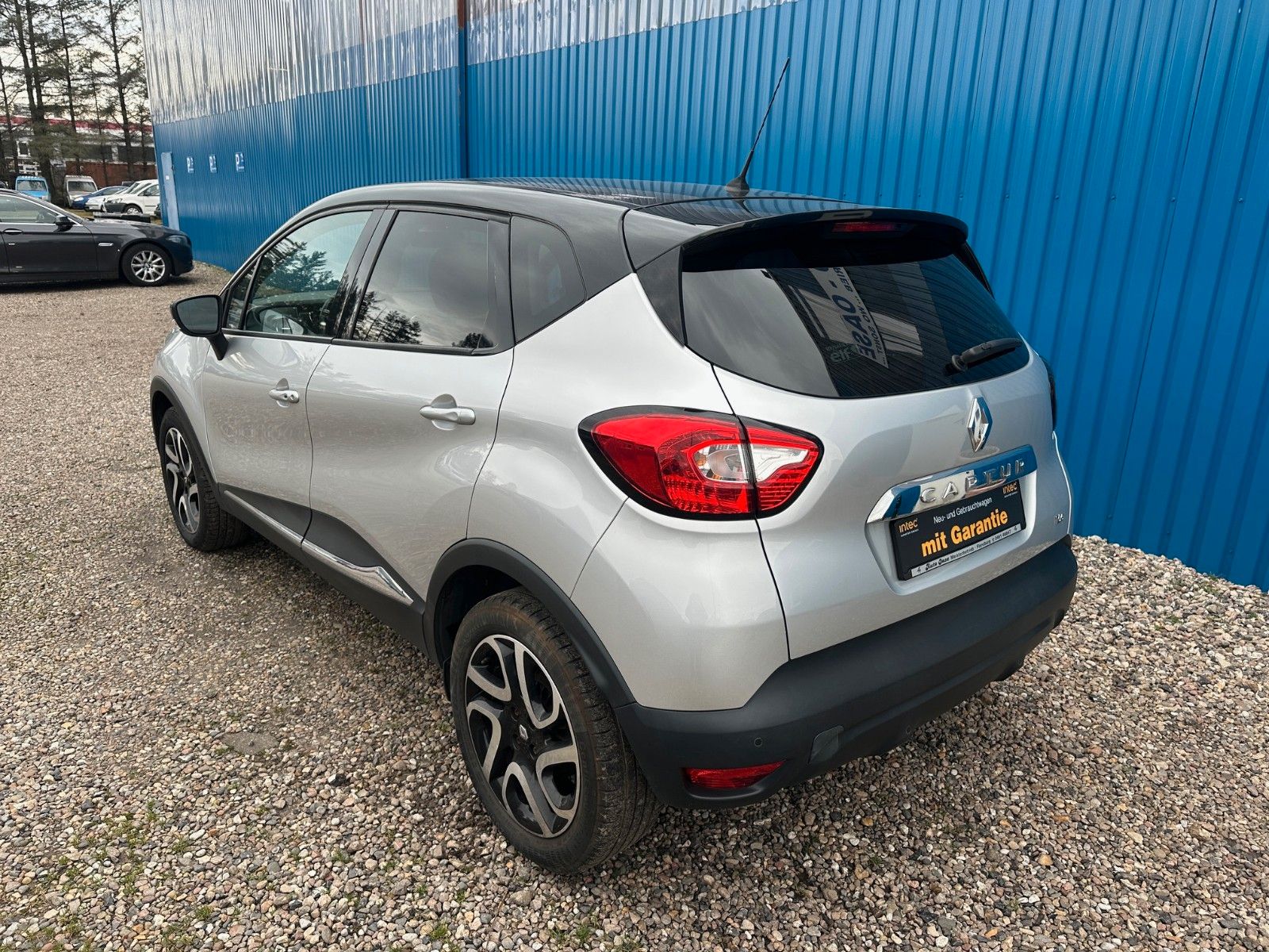 Fahrzeugabbildung Renault Captur**Intens**Temp**Kamera**Klima**