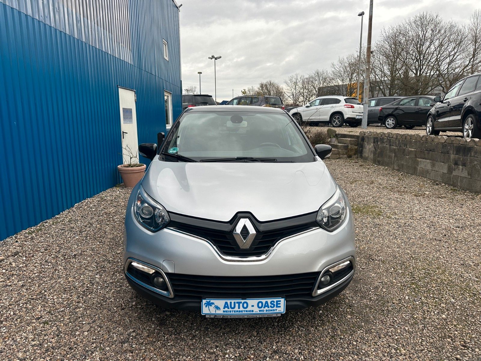 Fahrzeugabbildung Renault Captur**Intens**Temp**Kamera**Klima**