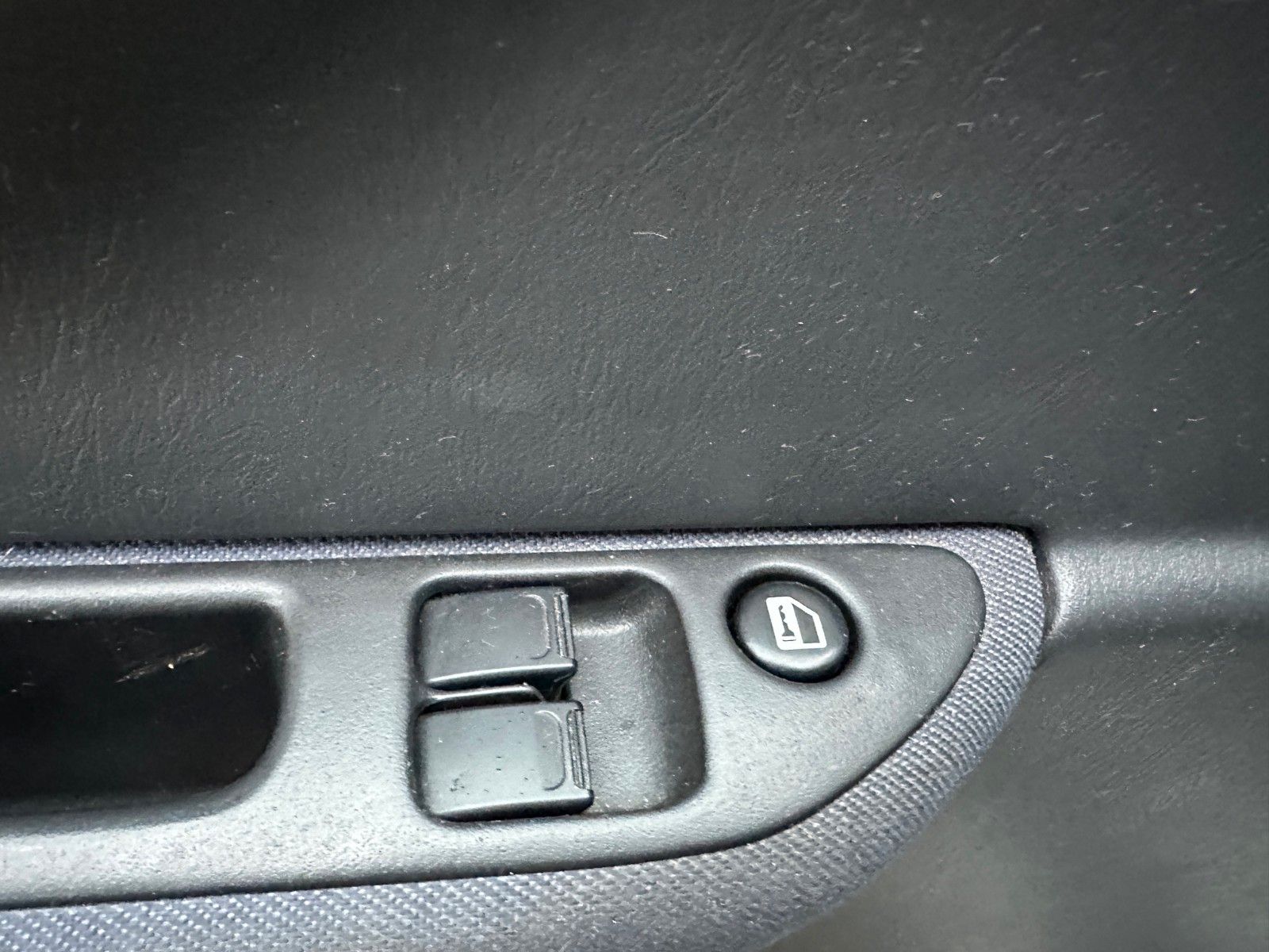 Fahrzeugabbildung Opel Agila**Edition**Klima**HU&AU NEU**