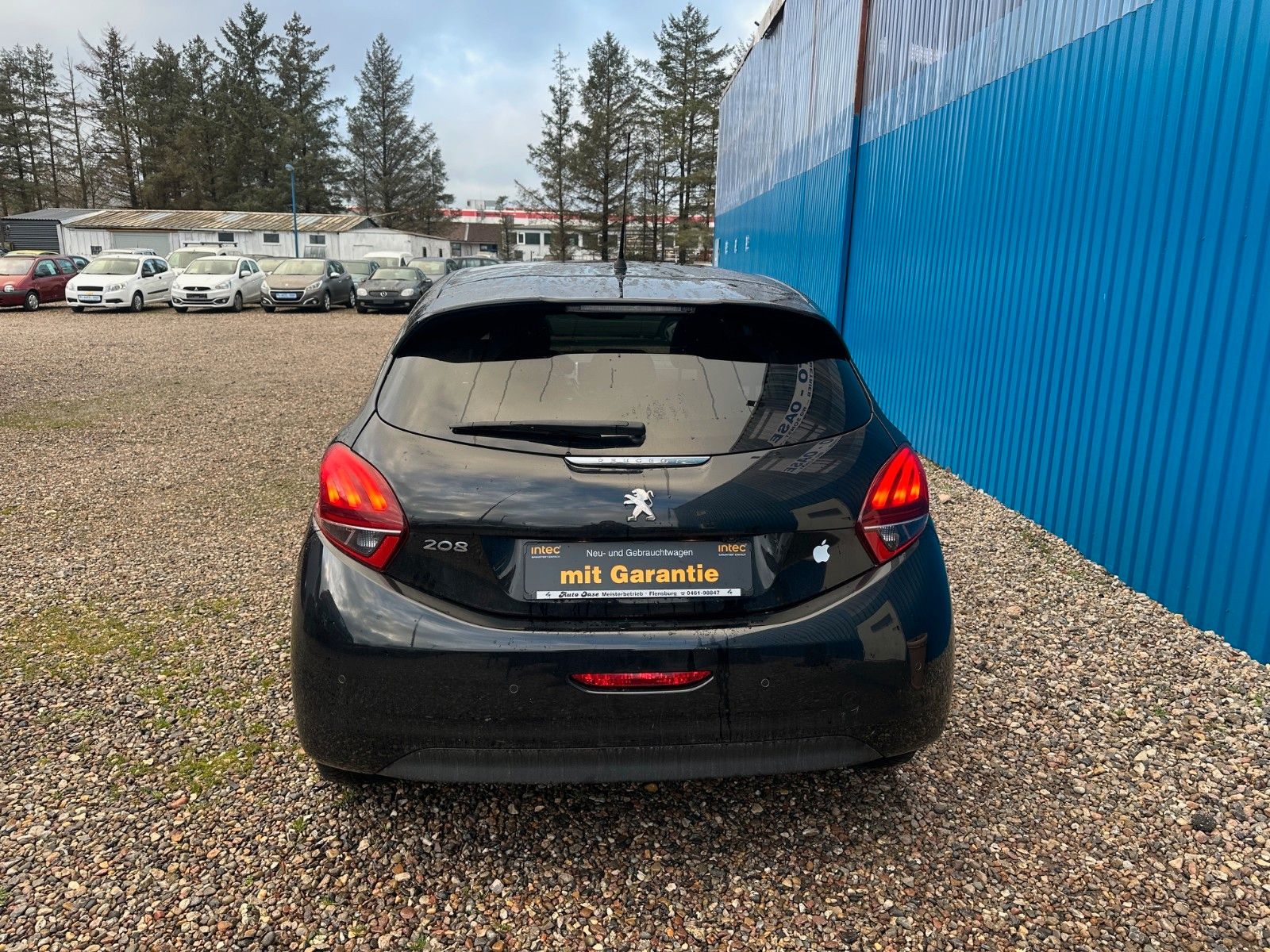 Fahrzeugabbildung Peugeot 208 BlueHDi 100 Allure**1.Hand*Panorama*Kamera**