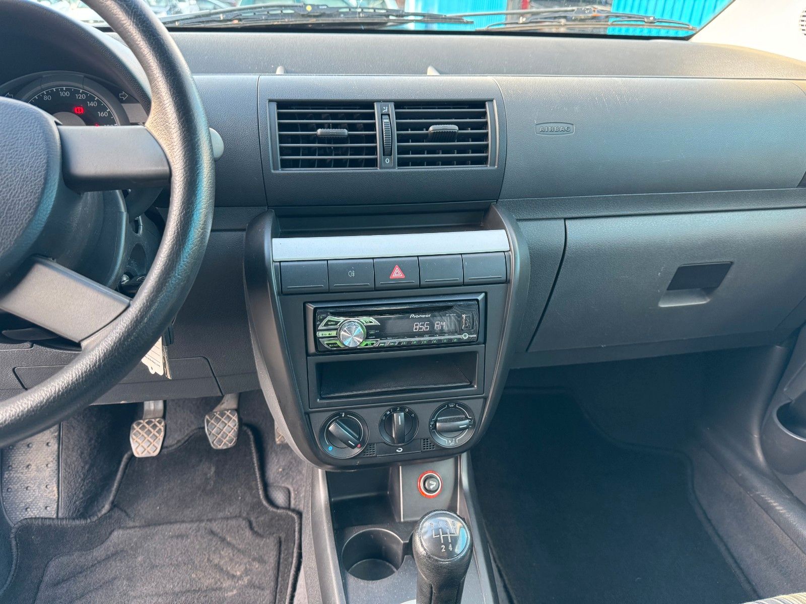 Fahrzeugabbildung Volkswagen Fox Basis**Allwetterreifen*HU & AU neu**