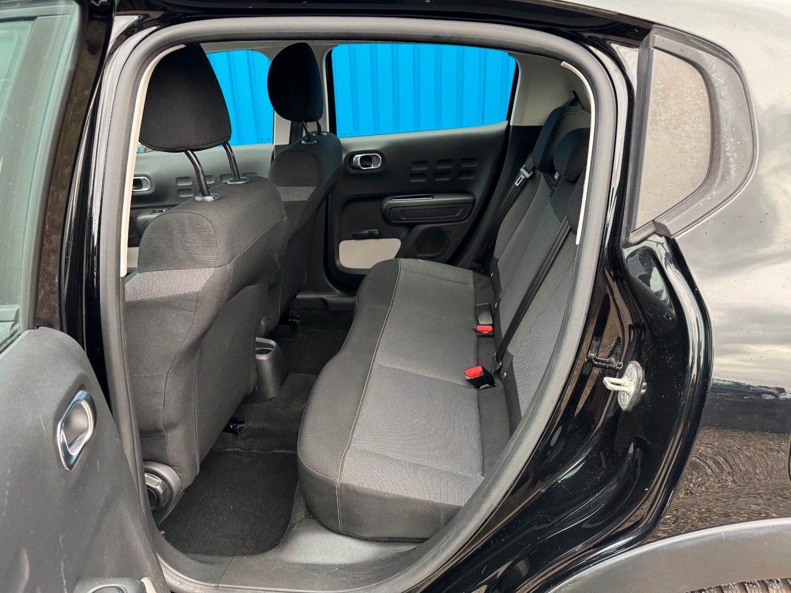 Fahrzeugabbildung Citroën C3**Feel**59 TKM**Klima**Temp**Spurhaltass**