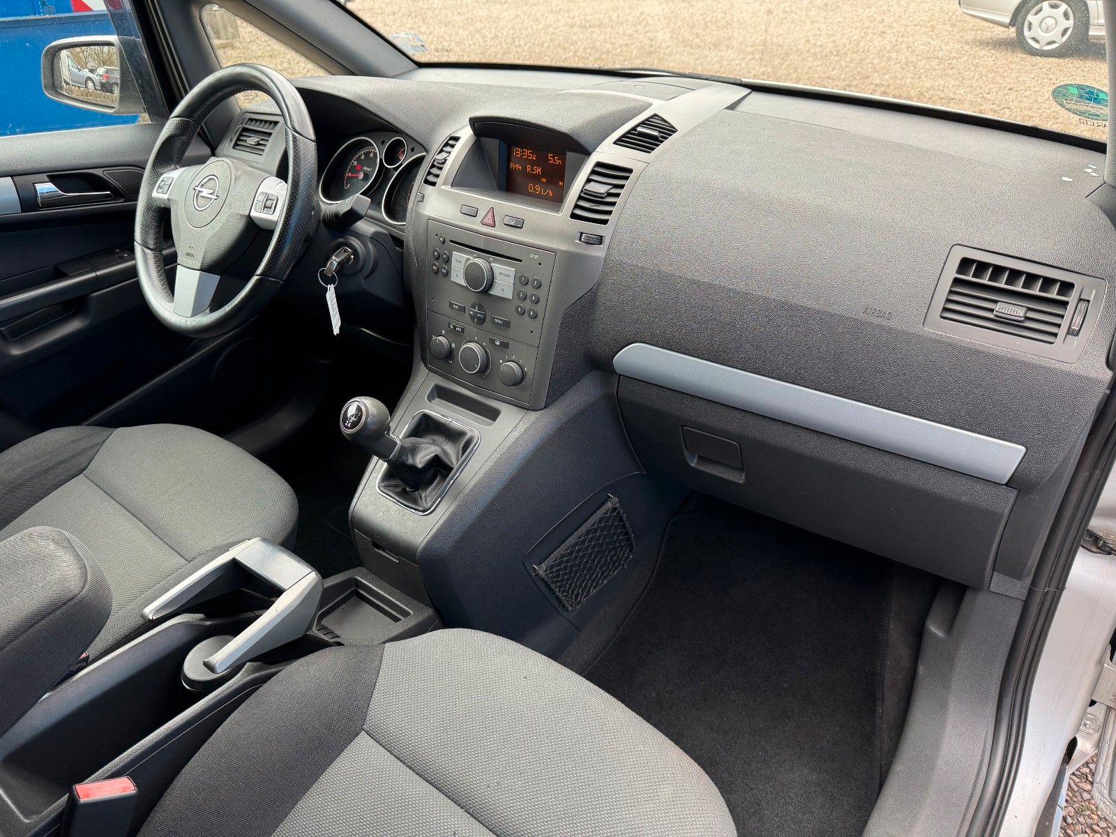 Fahrzeugabbildung Opel Zafira B **Edition**7. SITZER**AHK**Klima**