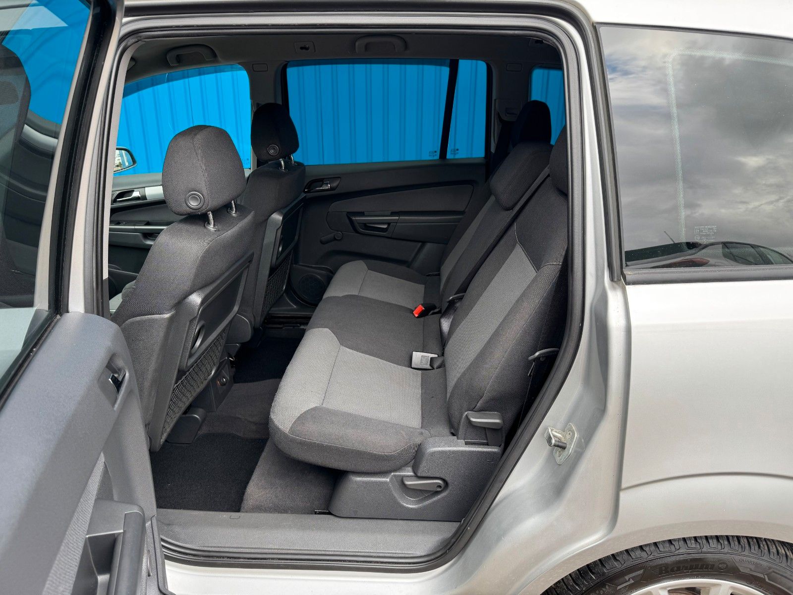 Fahrzeugabbildung Opel Zafira B **Edition**7. SITZER**AHK**Klima**