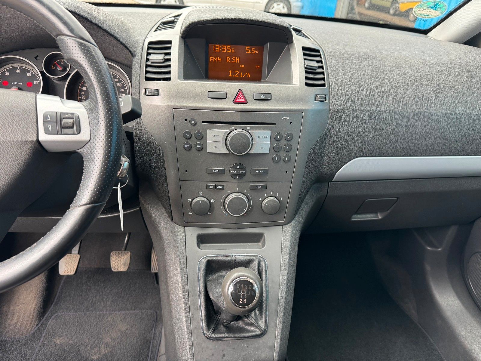 Fahrzeugabbildung Opel Zafira B **Edition**7. SITZER**AHK**Klima**