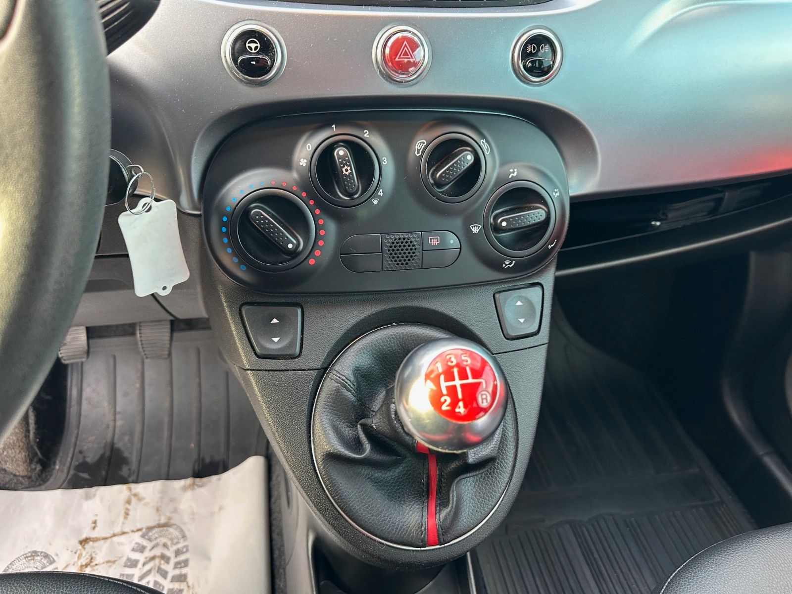 Fahrzeugabbildung Fiat 500 S**Dig Tacho**Klima**MFL**Leder**Sport**