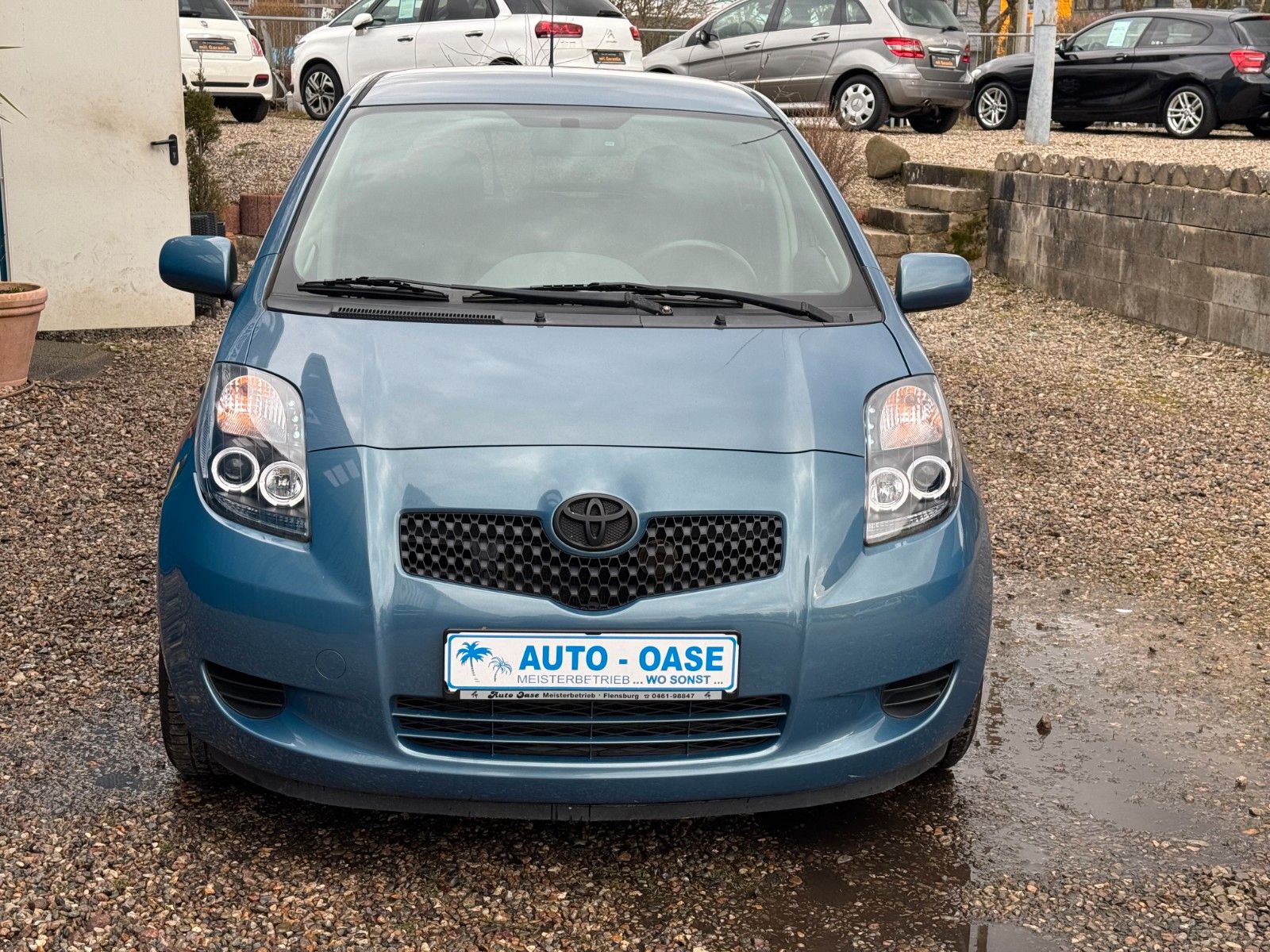 Fahrzeugabbildung Toyota Yaris**Luna**Allwetterreifen**AHK**