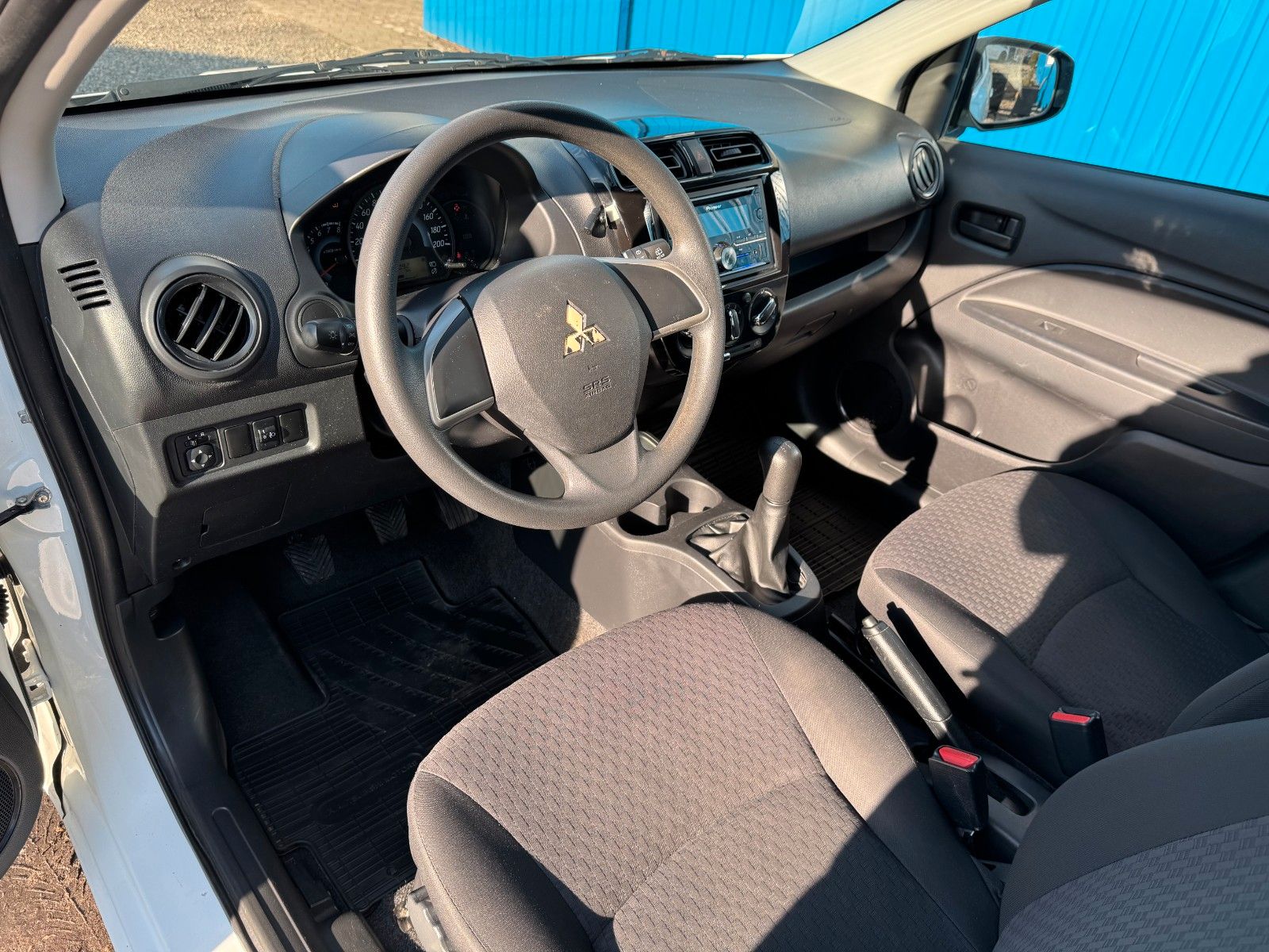 Fahrzeugabbildung Mitsubishi Space Star ** 79 TKM**Allwetter**Bluetooth**