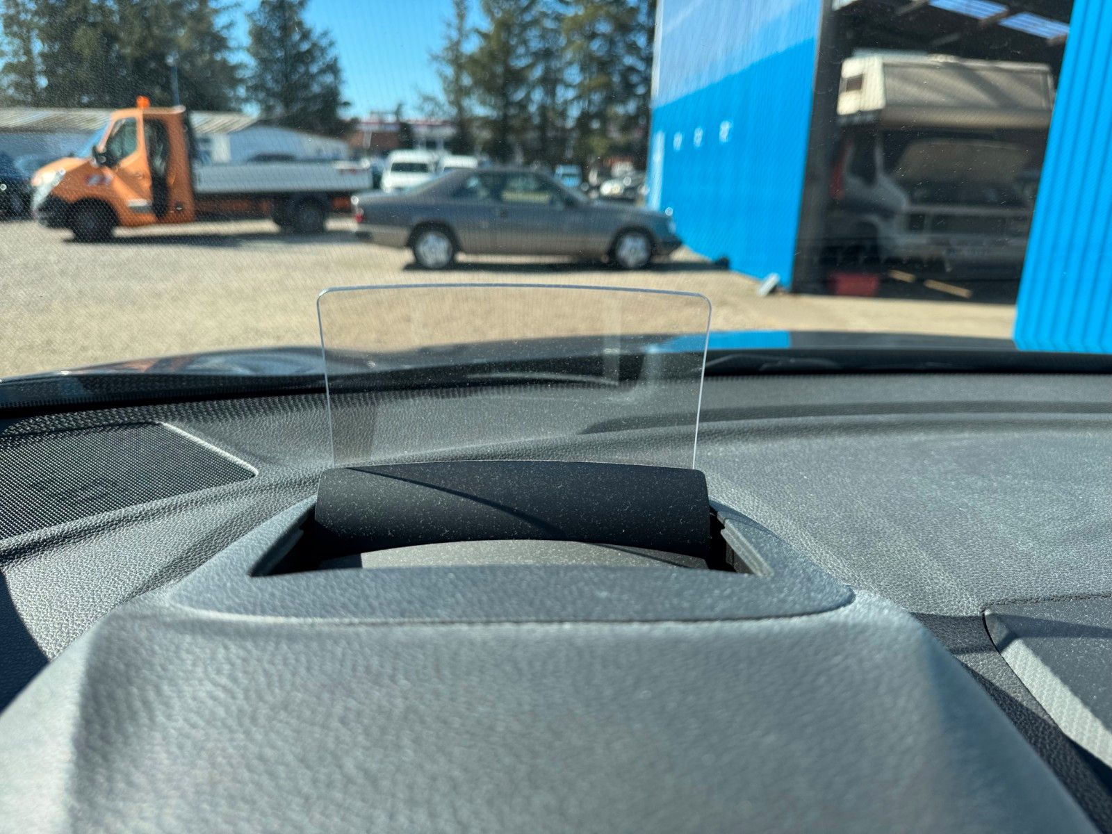 Fahrzeugabbildung Mitsubishi Eclipse*Cross Intro Edition**Head up**KEY**360°*