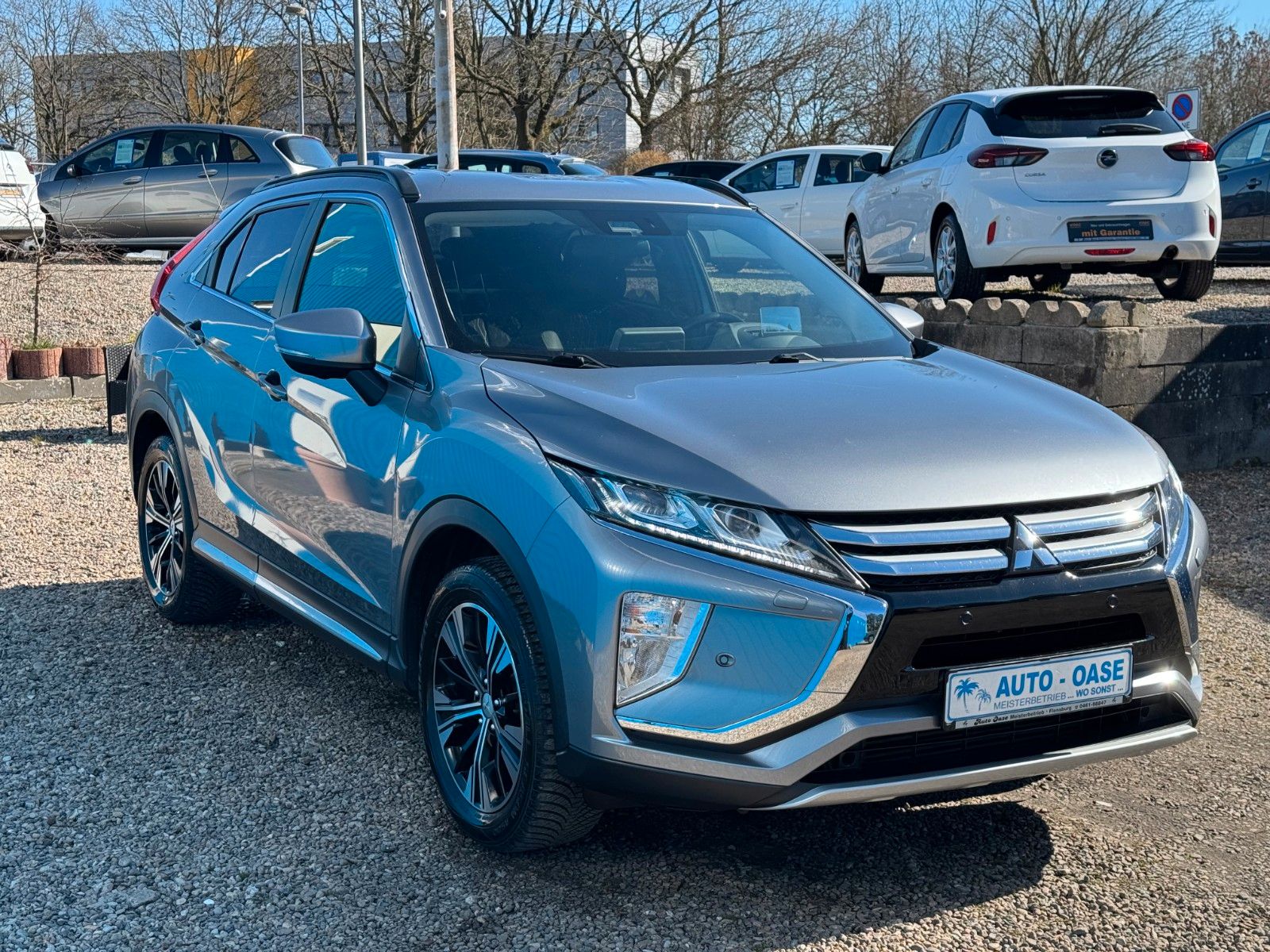 Fahrzeugabbildung Mitsubishi Eclipse*Cross Intro Edition**Head up**KEY**360°*