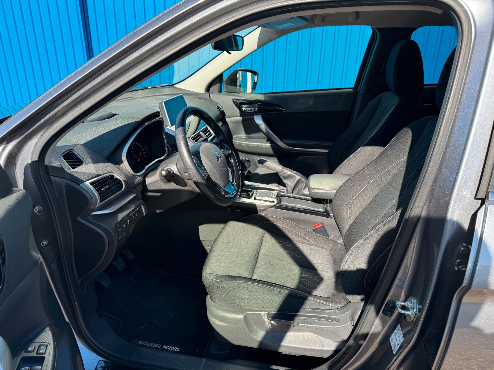 Fahrzeugabbildung Mitsubishi Eclipse*Cross Intro Edition**Head up**KEY**360°*