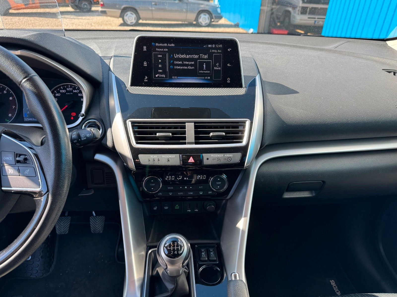 Fahrzeugabbildung Mitsubishi Eclipse*Cross Intro Edition**Head up**KEY**360°*