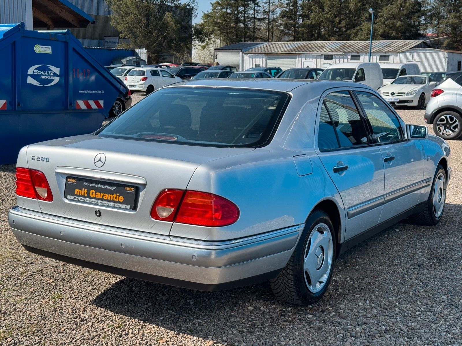 Fahrzeugabbildung Mercedes-Benz E 280*Automatik**Xenon*PDC*Klima*
