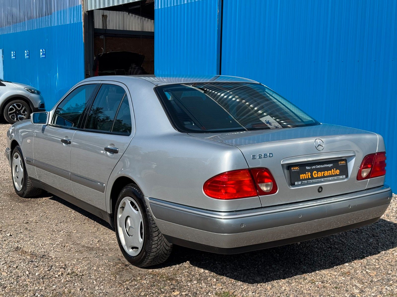 Fahrzeugabbildung Mercedes-Benz E 280*Automatik**Xenon*PDC*Klima*