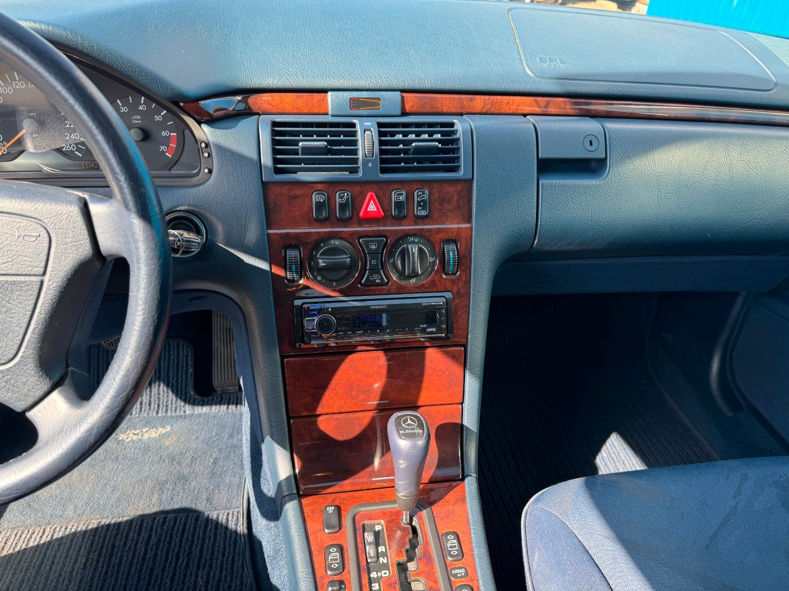 Fahrzeugabbildung Mercedes-Benz E 280*Automatik**Xenon*PDC*Klima*