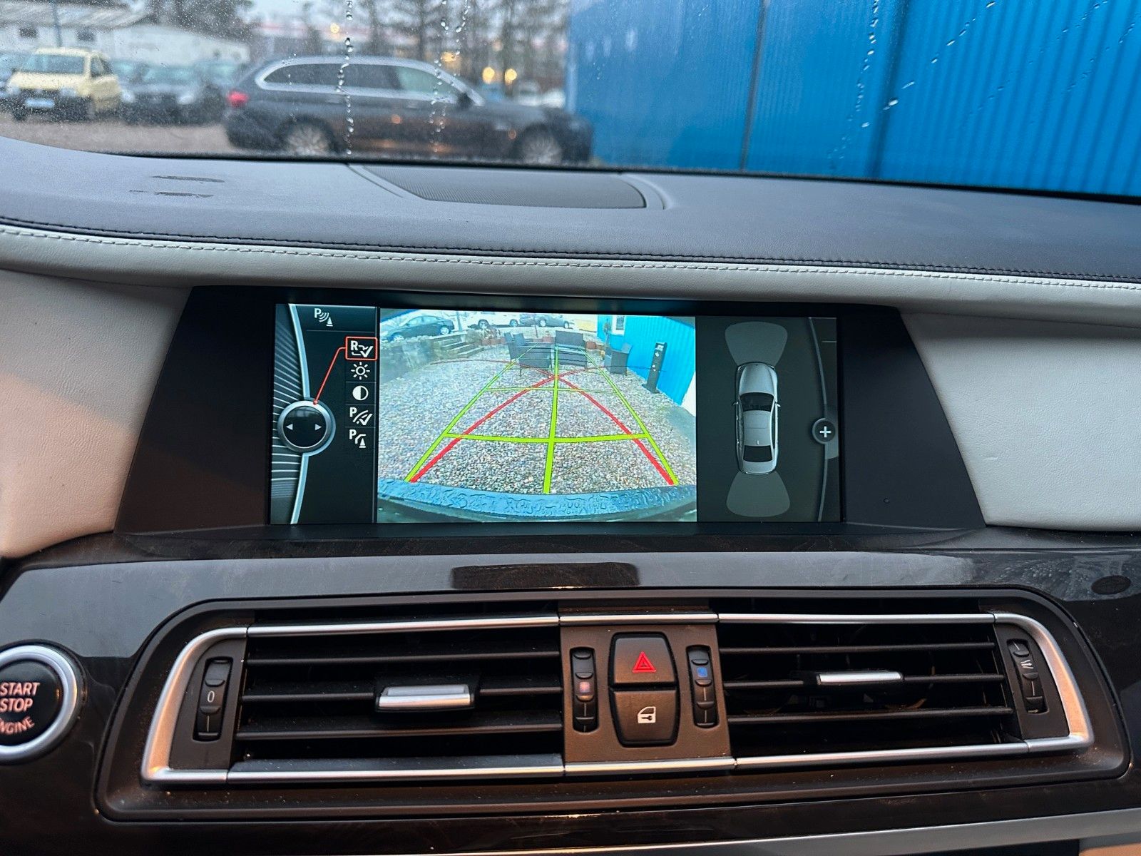 Fahrzeugabbildung BMW 740d xDrive**Head-Up*Leder*BI-Xenon*Navi**