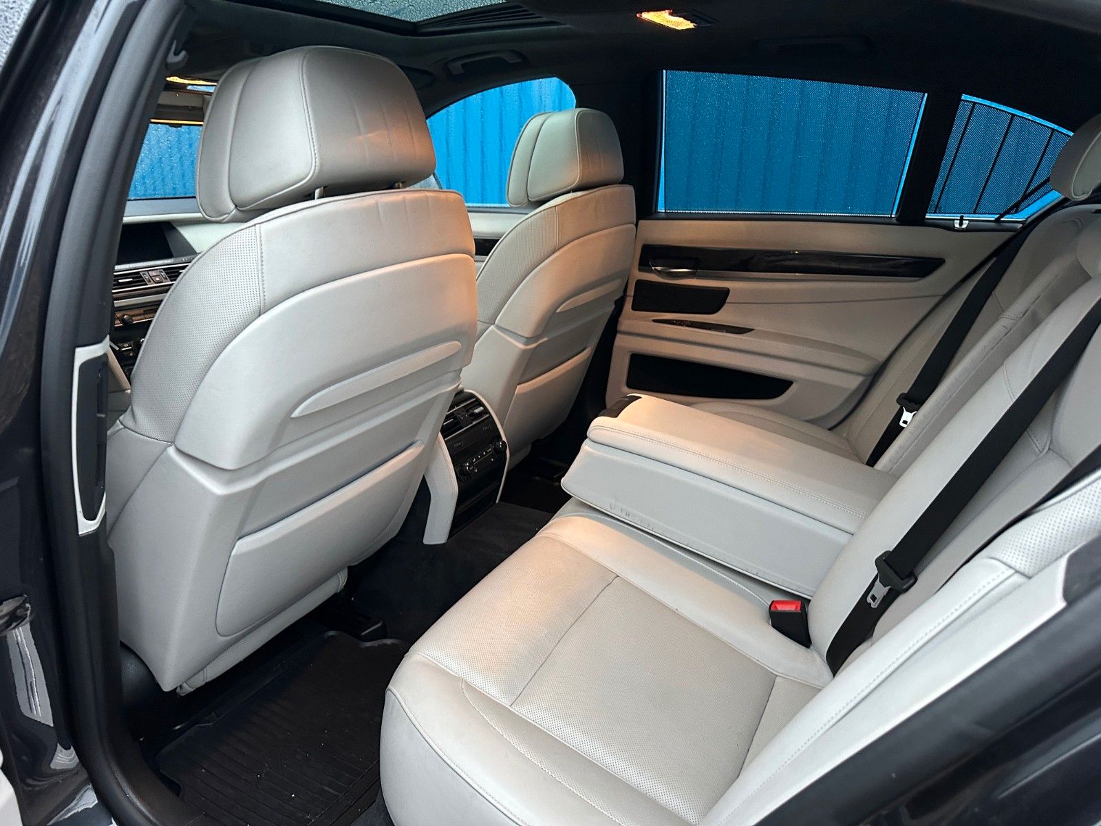 Fahrzeugabbildung BMW 740d xDrive**Head-Up*Leder*BI-Xenon*Navi**
