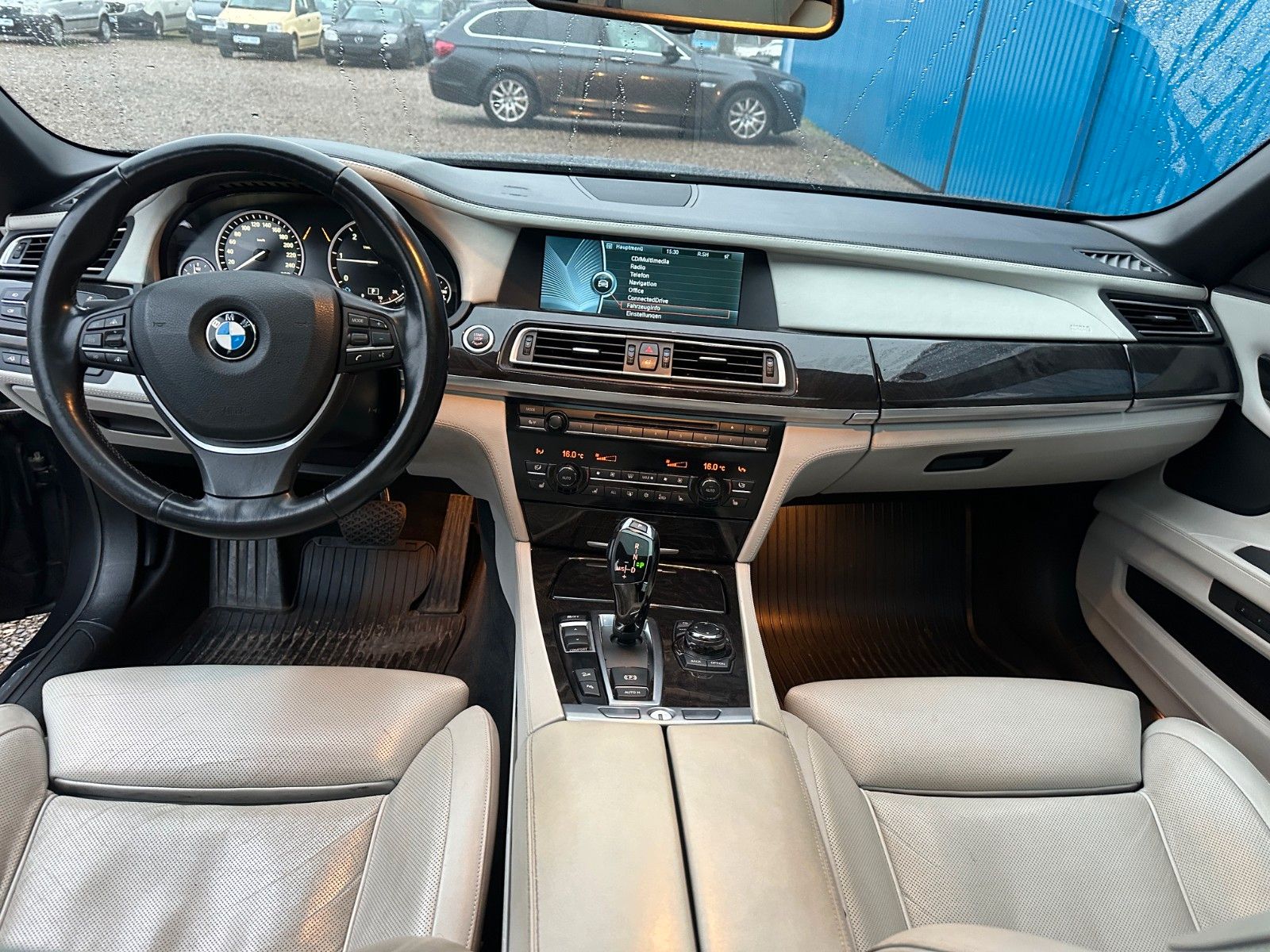 Fahrzeugabbildung BMW 740d xDrive**Head-Up*Leder*BI-Xenon*Navi**