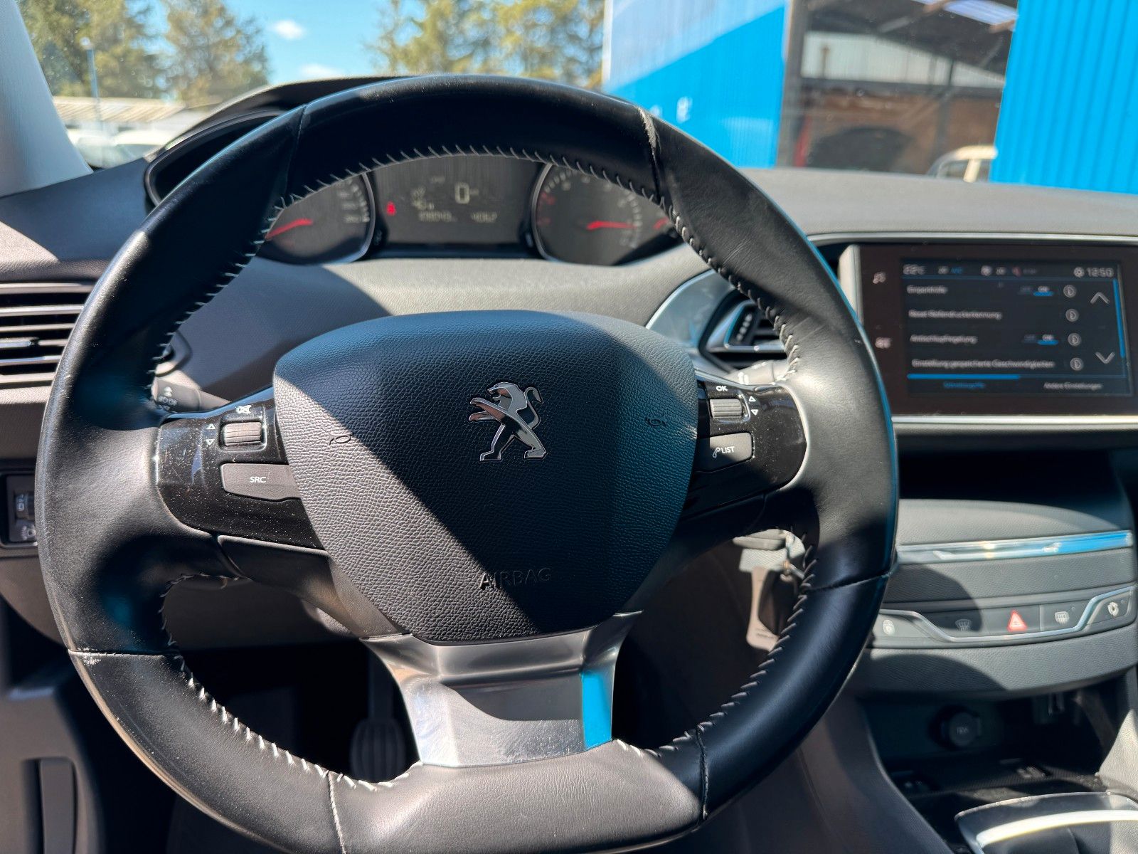 Fahrzeugabbildung Peugeot 308 SW**Active**Tempo**8 fach**PDC**