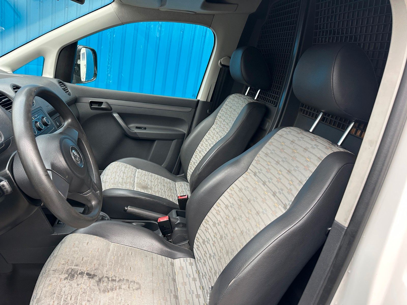 Fahrzeugabbildung Volkswagen Caddy Kasten **Maxi**KLIMA**HU&AU NEU**