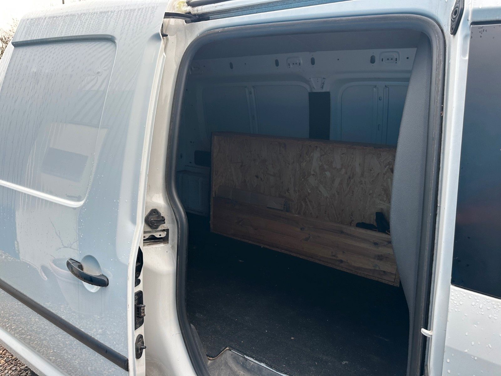 Fahrzeugabbildung Volkswagen Caddy Kasten **Maxi**KLIMA**HU&AU NEU**