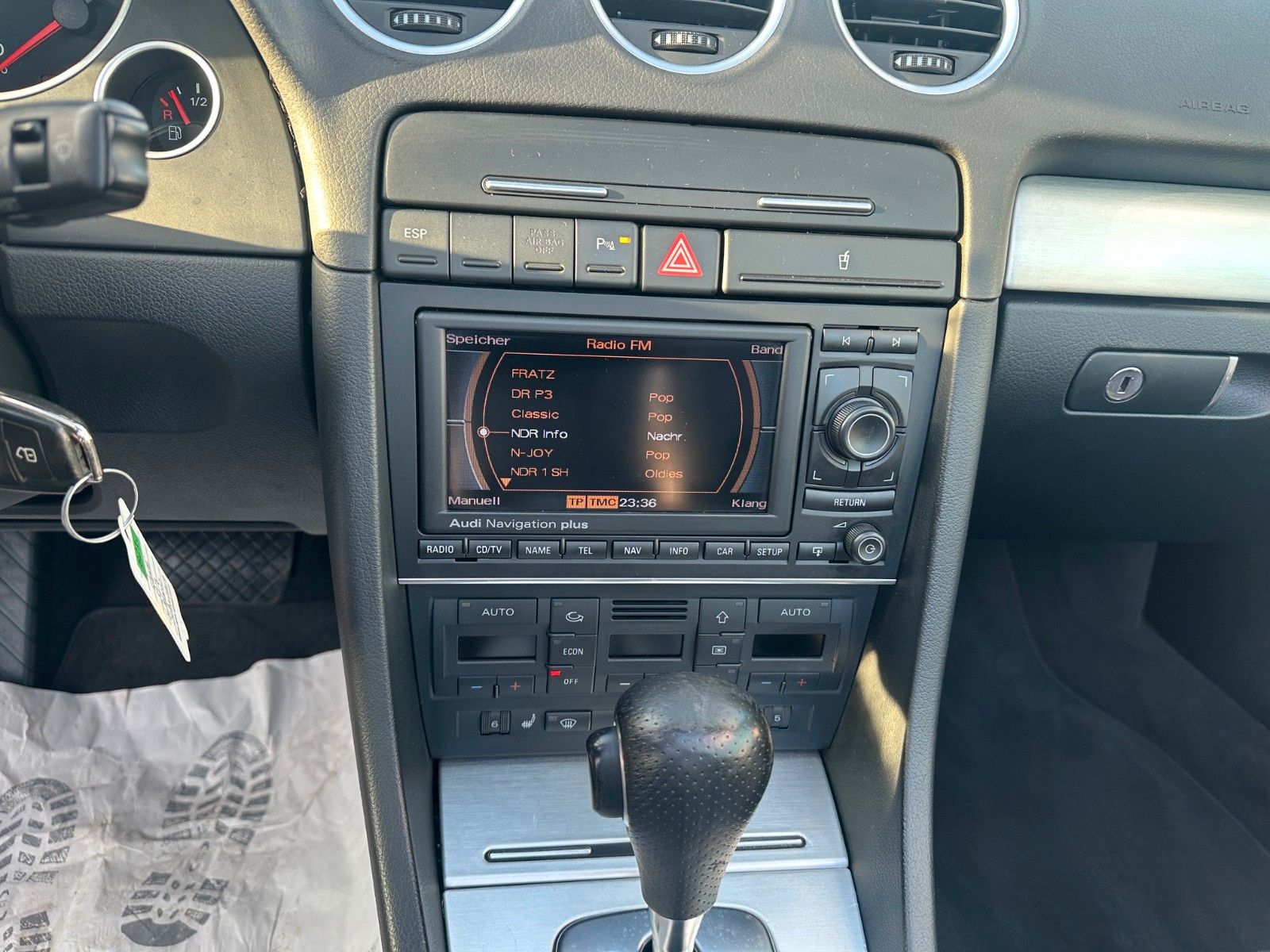 Fahrzeugabbildung Audi A4 Cabriolet 1.8 T*Automatik*S-Line*Leder*Xenon*