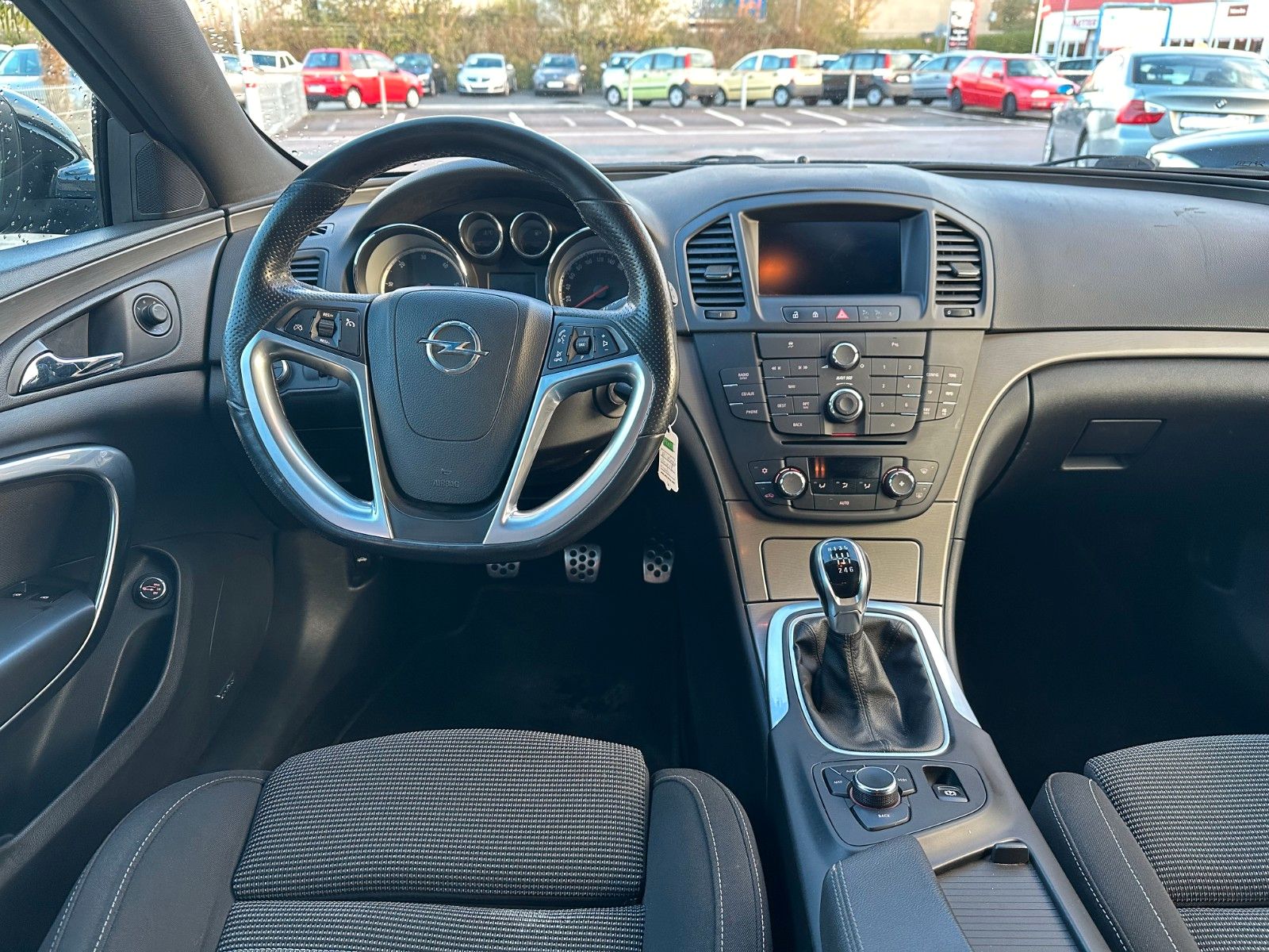 Fahrzeugabbildung Opel Insignia A Sports Tourer Edition*Navi*Xenon*