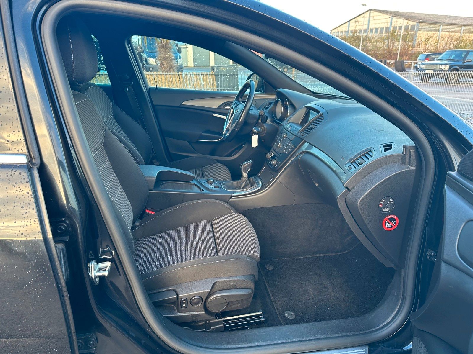 Fahrzeugabbildung Opel Insignia A Sports Tourer Edition*Navi*Xenon*