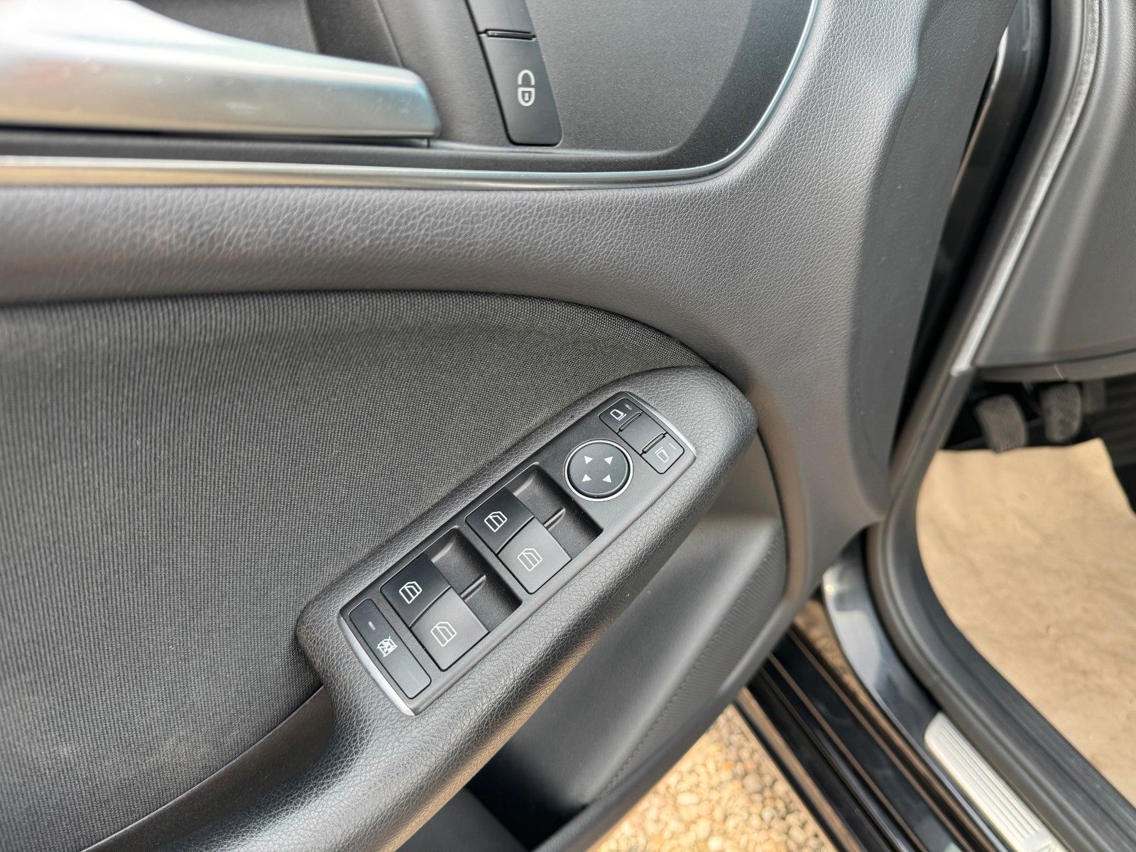 Fahrzeugabbildung Mercedes-Benz B 180 CDI / d**Klima**AHK**Rückfahrkamera**