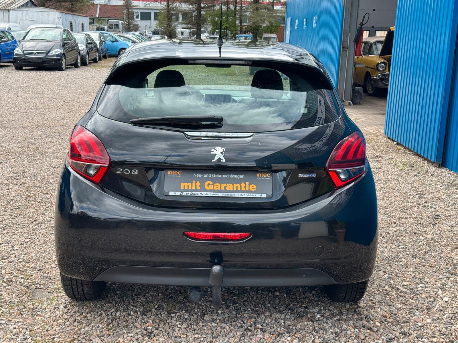 Fahrzeugabbildung Peugeot 208**Active**AHK**SHZ**Klima**Tempomat**