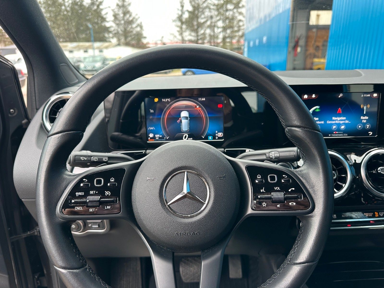 Fahrzeugabbildung Mercedes-Benz B 180**Automatik**62 TKM**AHK**LED**Digital**