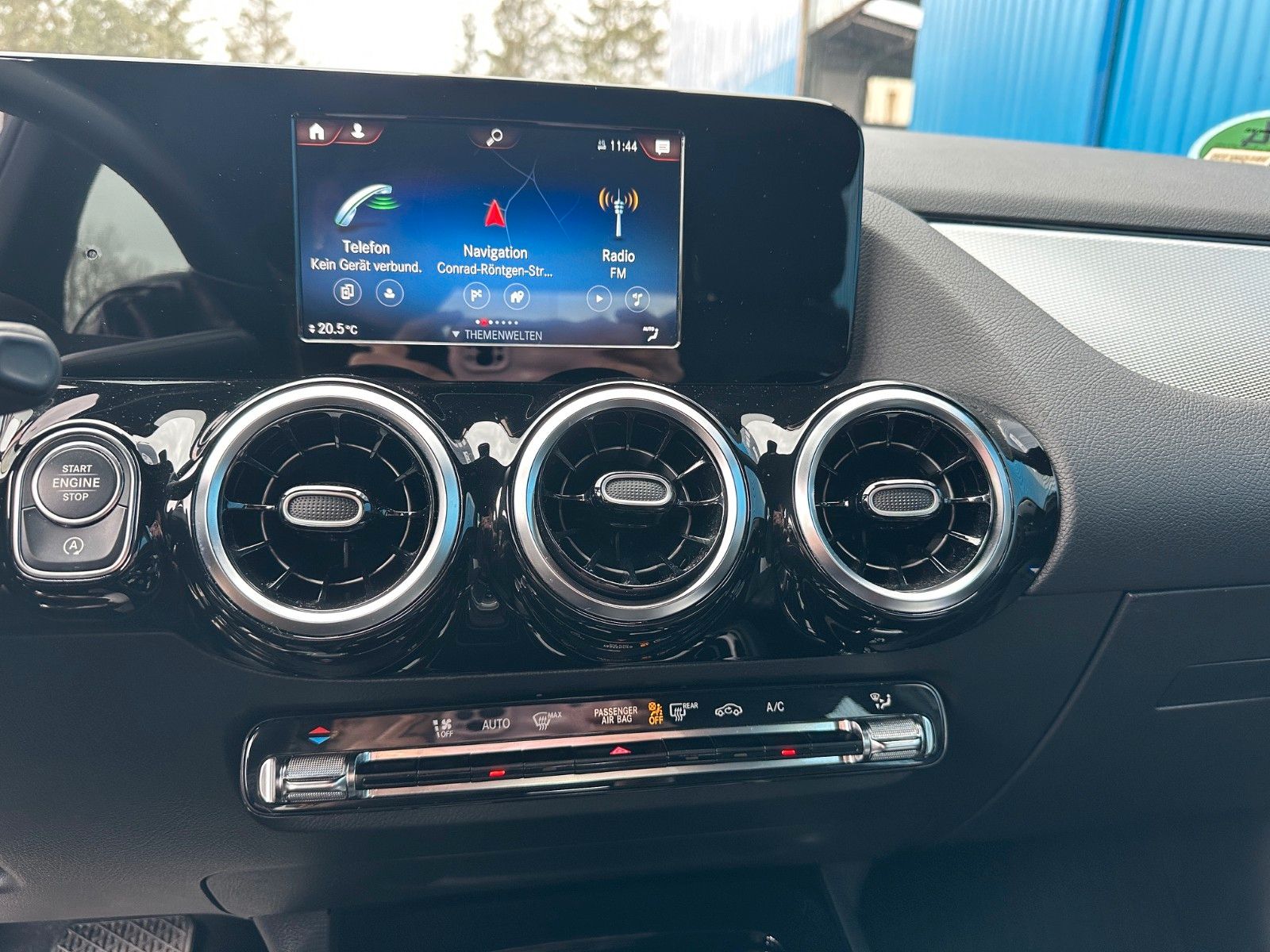 Fahrzeugabbildung Mercedes-Benz B 180**Automatik**62 TKM**AHK**LED**Digital**