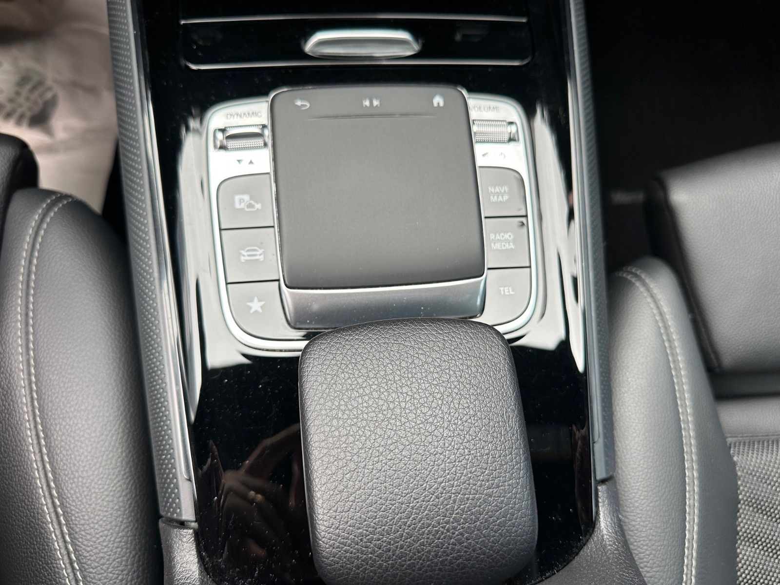 Fahrzeugabbildung Mercedes-Benz B 180**Automatik**62 TKM**AHK**LED**Digital**