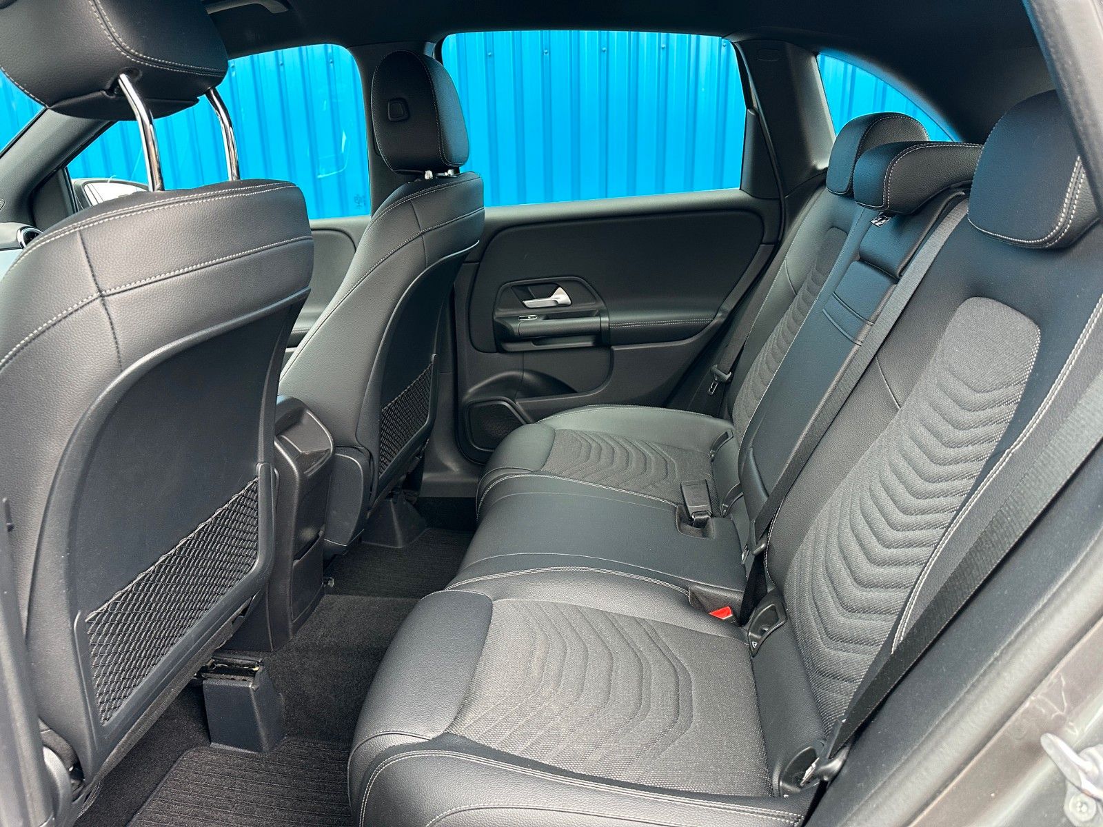 Fahrzeugabbildung Mercedes-Benz B 180**Automatik**62 TKM**AHK**LED**Digital**