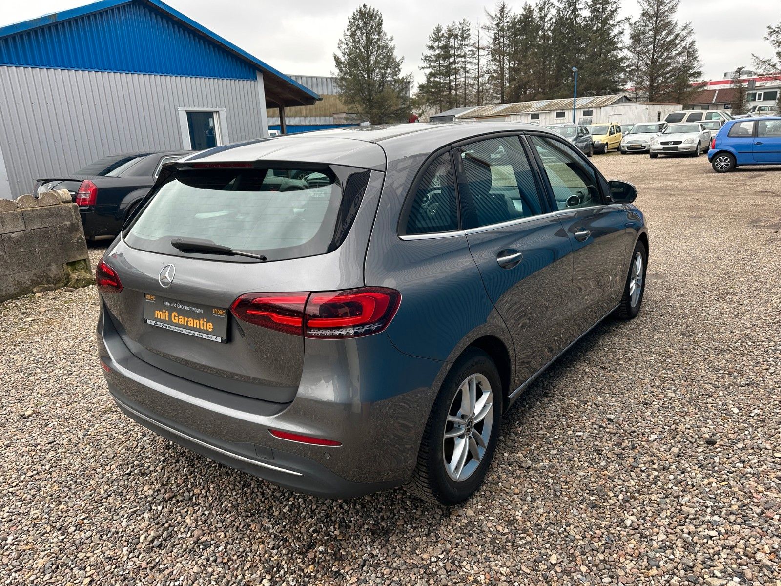 Fahrzeugabbildung Mercedes-Benz B 180**Automatik**62 TKM**AHK**LED**Digital**