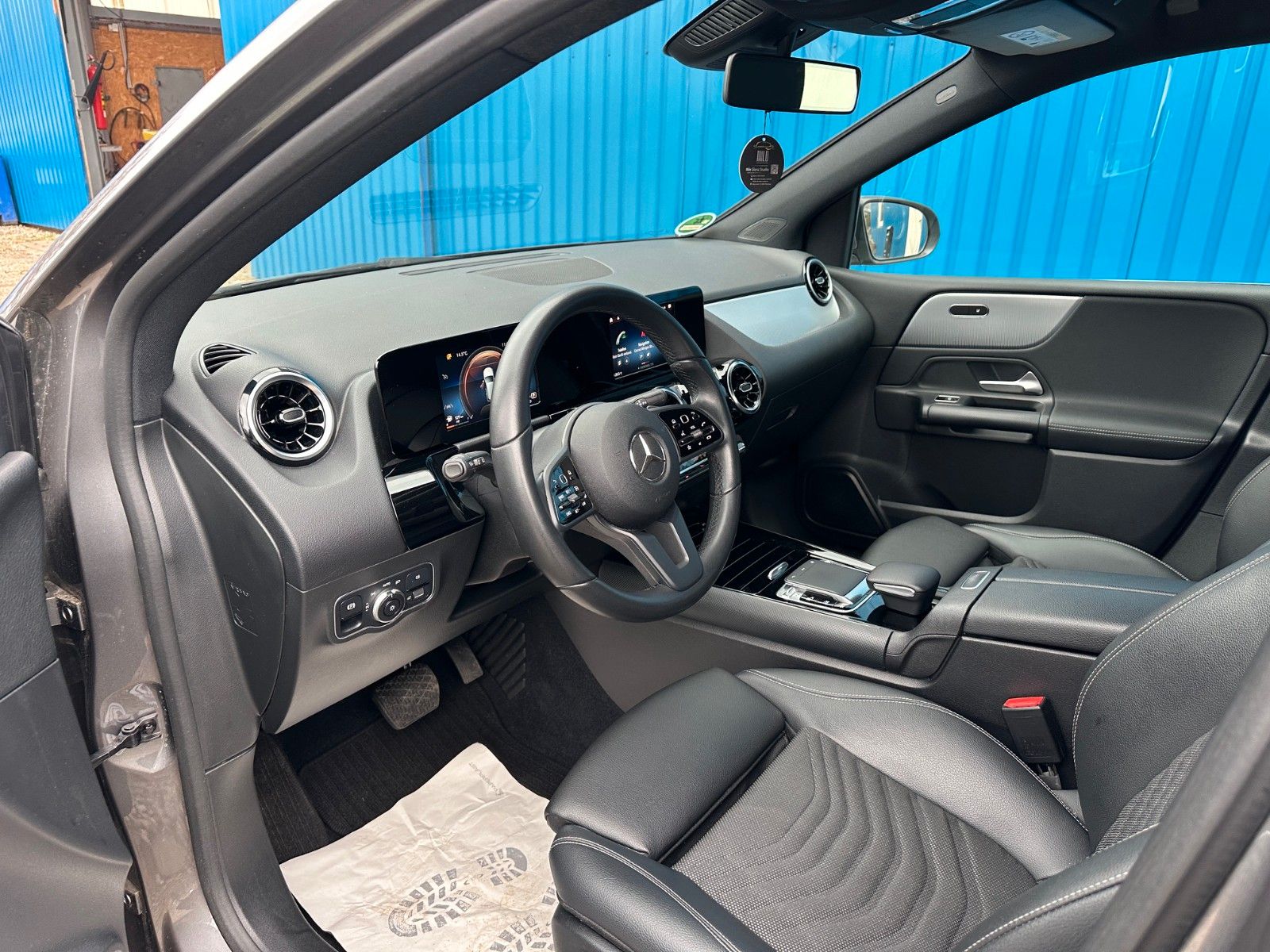 Fahrzeugabbildung Mercedes-Benz B 180**Automatik**62 TKM**AHK**LED**Digital**