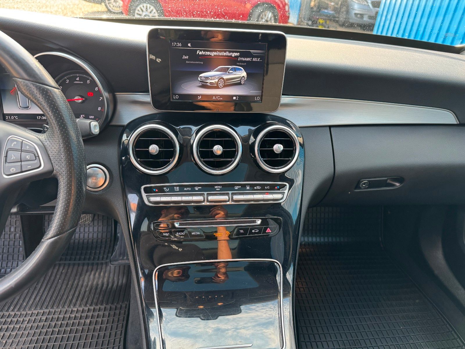 Fahrzeugabbildung Mercedes-Benz C 200 T CGI*Automat*Standhzg*Pano*Burmester*AHK*